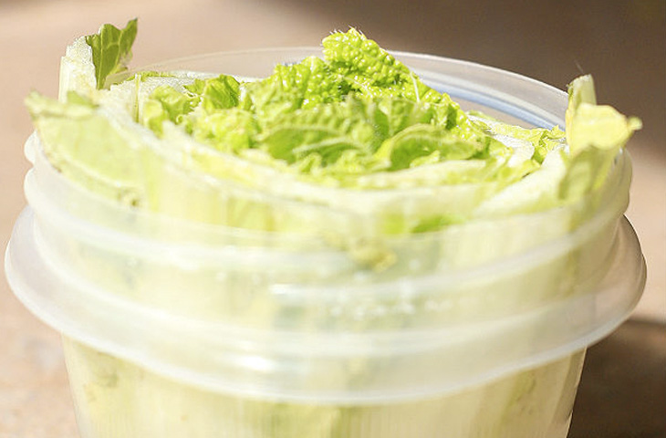 Вирощуємо всю зелень на підвіконні: магазин не потрібен