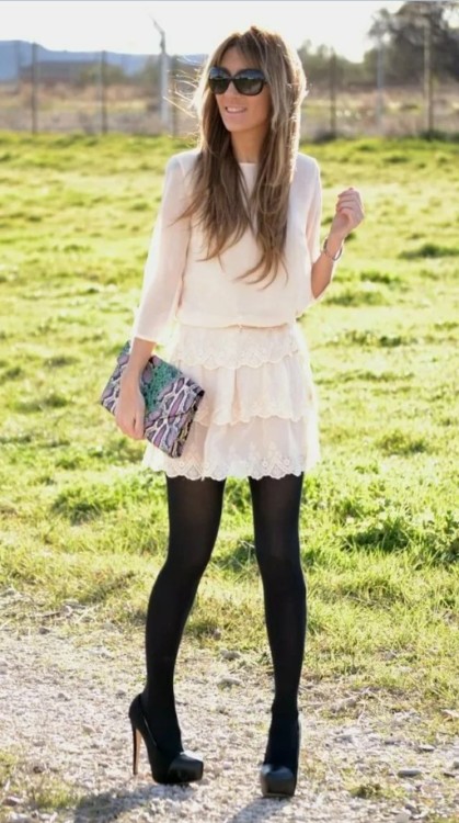 Мереживна спідниця з колготками