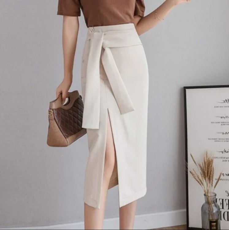 Подовжена спідниця-олівець з широким поясом