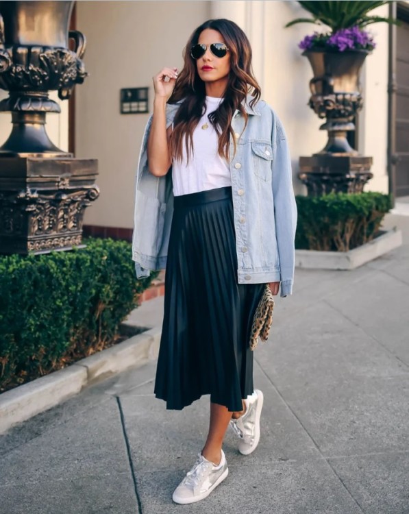 шкіряна спідниця