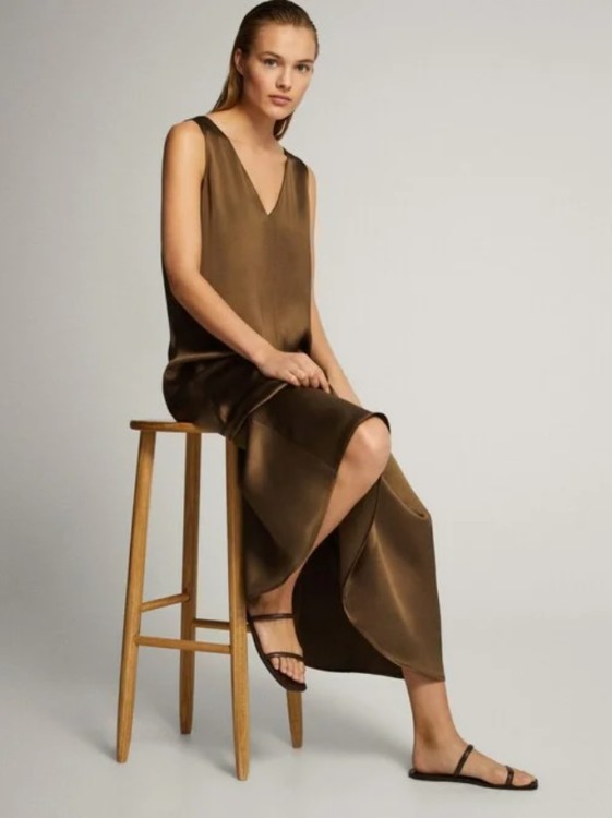 літня атласна сукня