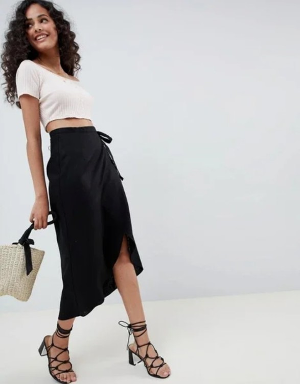 Спідниця з запахом і високою посадкою