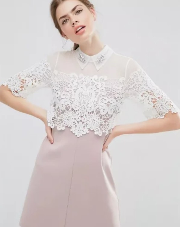 сукні з накладними комірцями