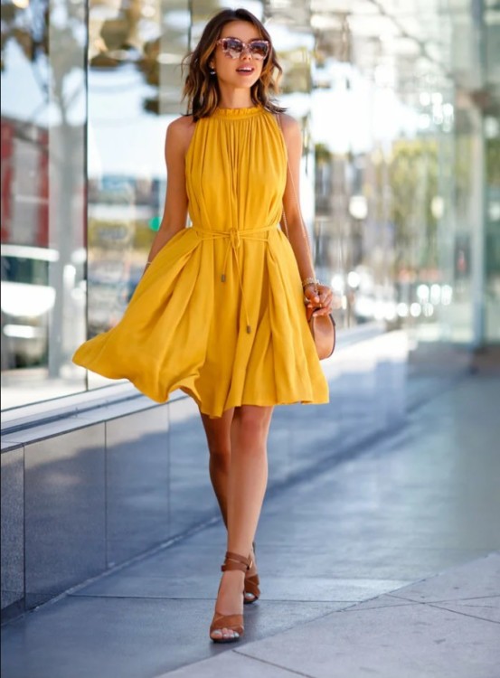 літня сукня-міді