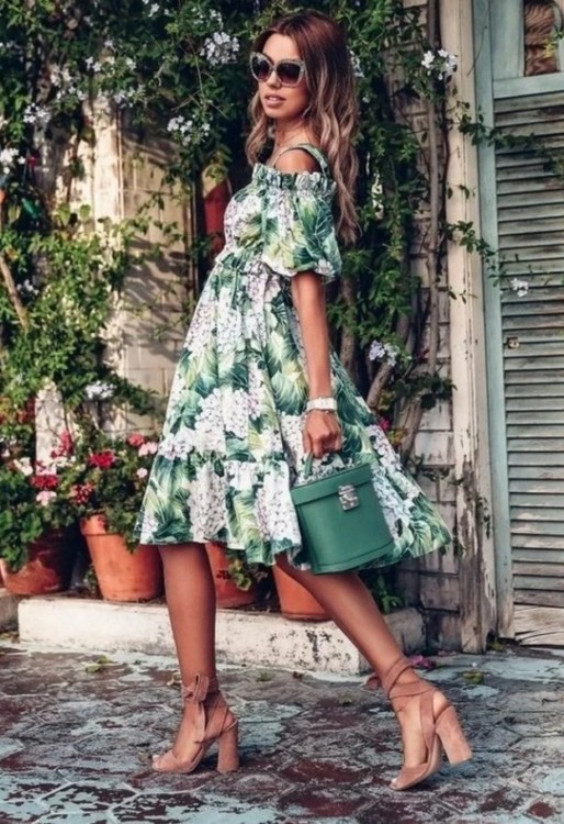 літня сукня з принтом