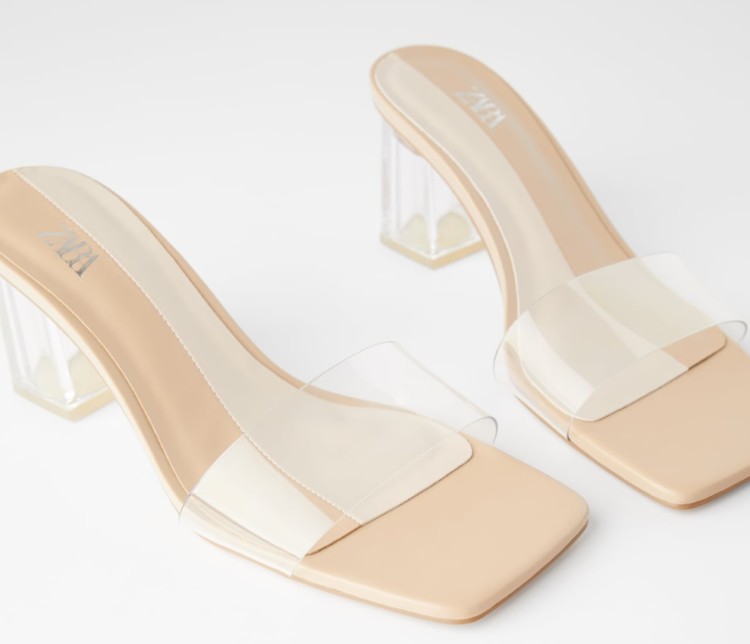 Акцент на взуття - в моді каблуки незвичайної форми