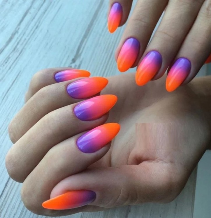 яскраве омбре