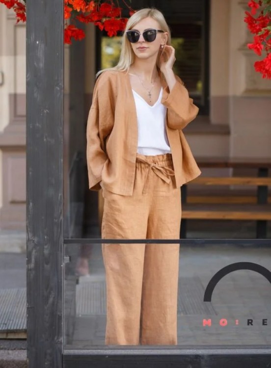 легкий літній костюм