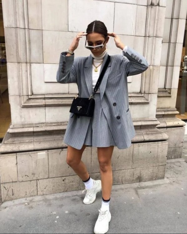 шорти-бермуди