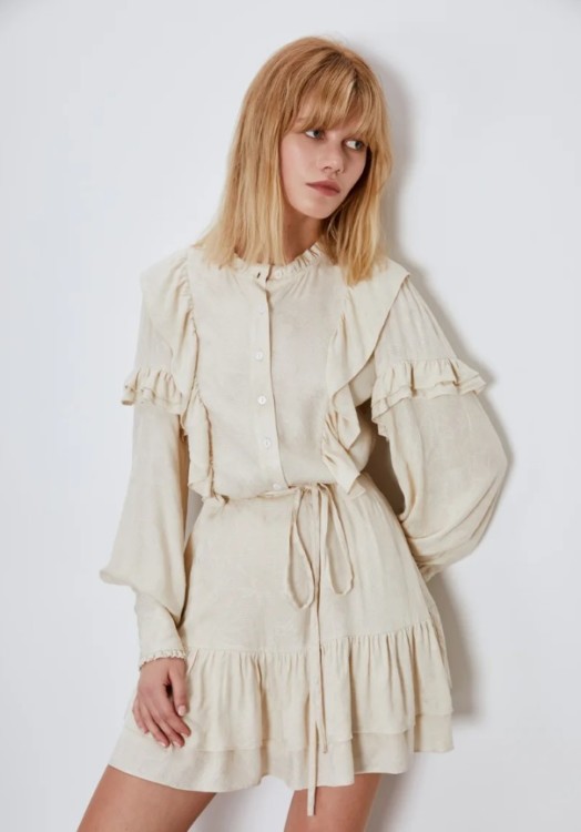 сукні в романтичному стилі