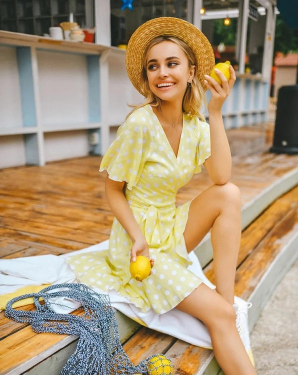 сукня на запах