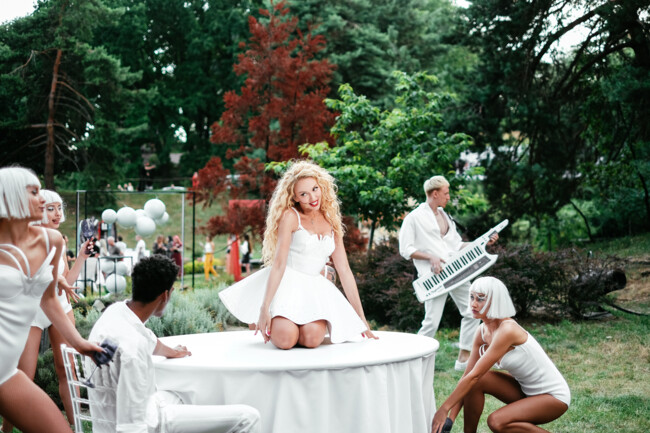 Оля Полякова