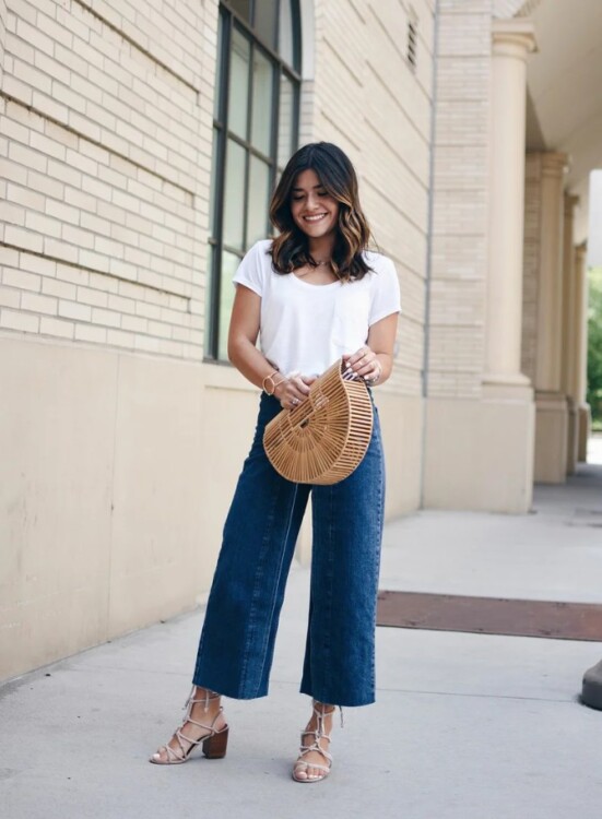 біла футболка з кюлотами