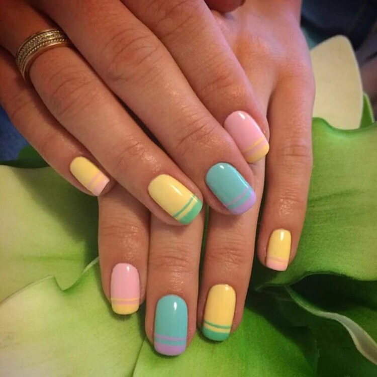 французький манікюр 12