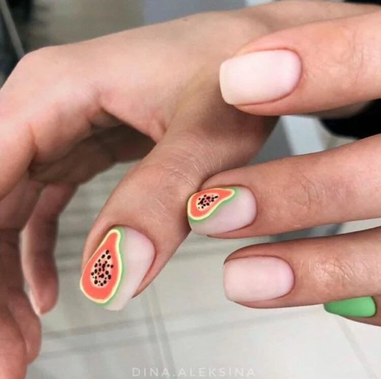 фруктовий манікюр