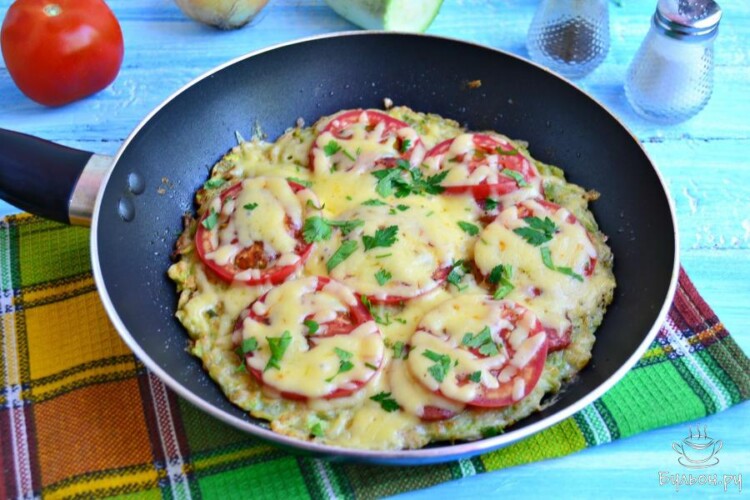 Кабачкова піца на скороді: смачно і ситно