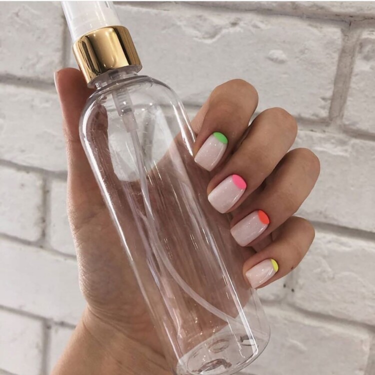 манікюр на короткі нігті 13