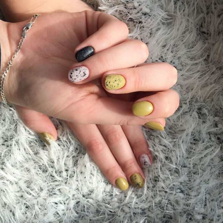 манікюр на короткі нігті 5