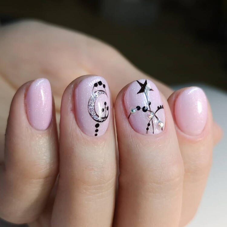 манікюр на короткі нігті 6