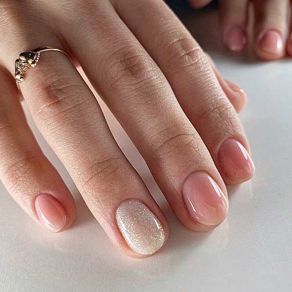 манікюр на короткі нігті 7