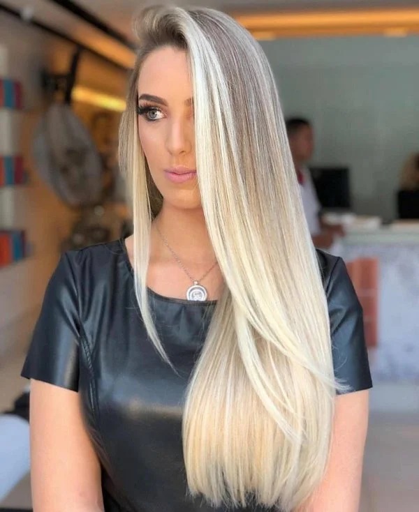 рівний зріз на волоссі