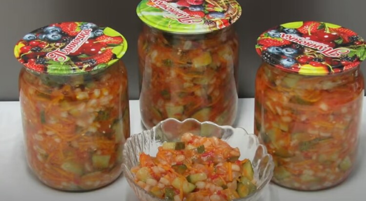 розсольник в банках