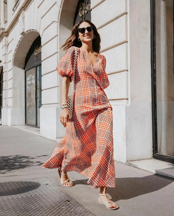 сукні з об'ємними рукавами