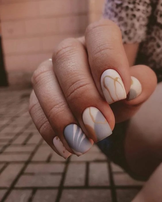 абстрактний манікюр 3