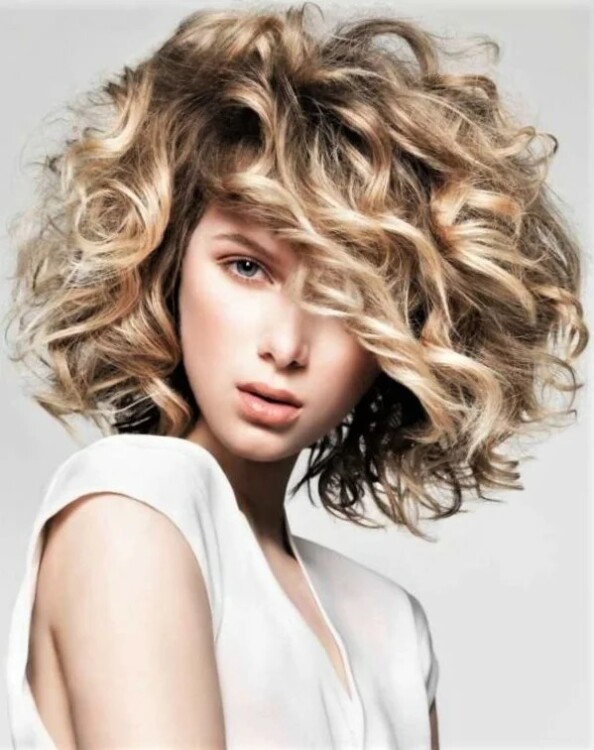 кучеряве волосся