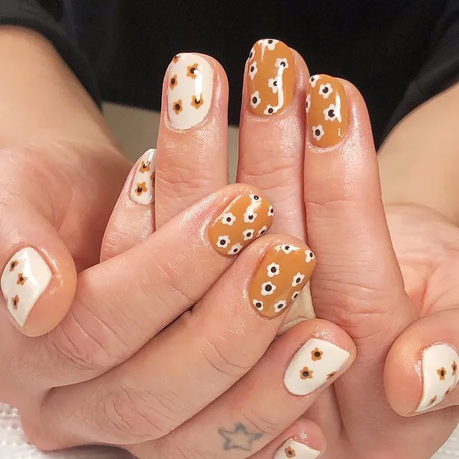 манікюр в ретро стилі