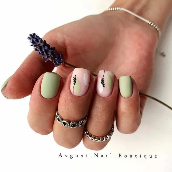 манікюр з рослинним принтом 2