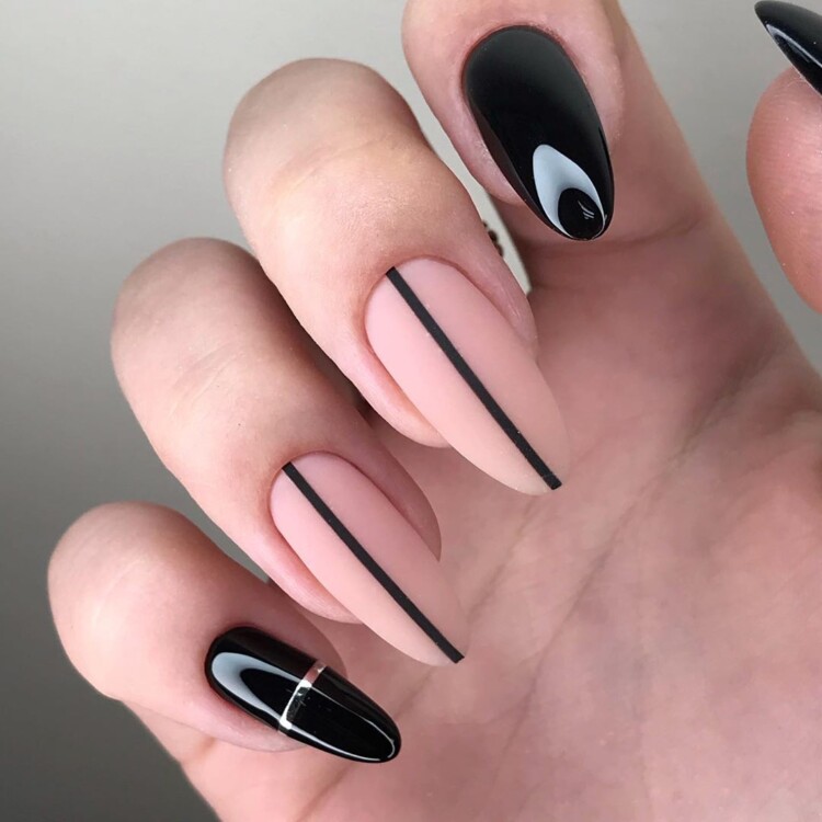 манікюр зі смужками 20