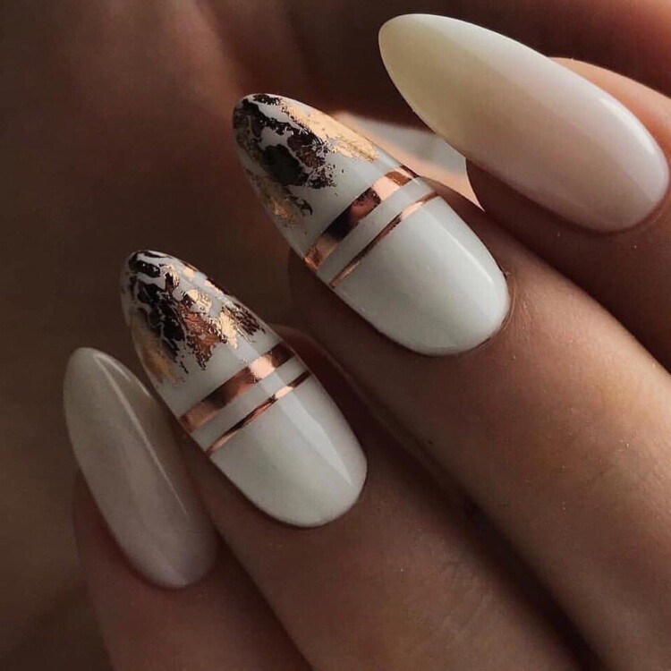 манікюр зі смужками 4