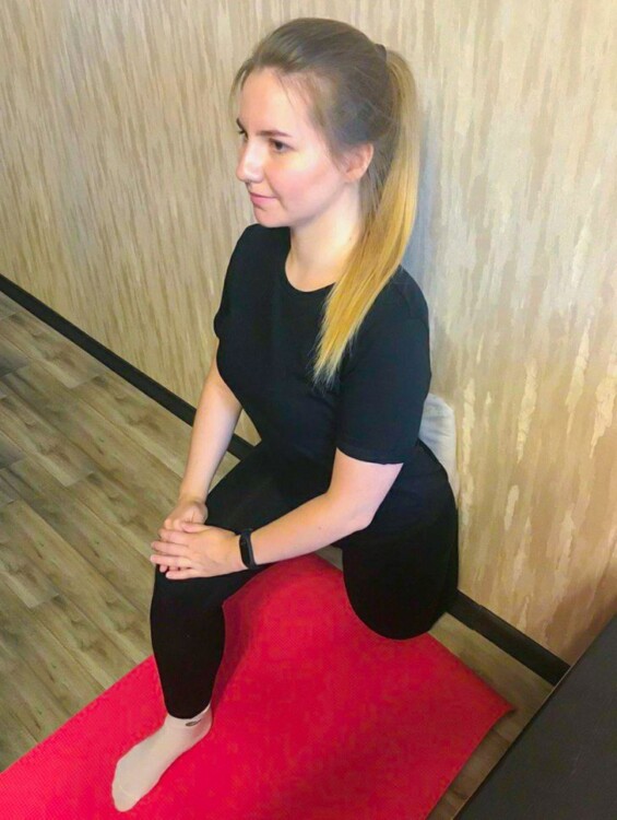 Розтягуємо передню поверхню стегна