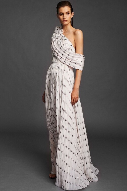 сукні з драпіруванням