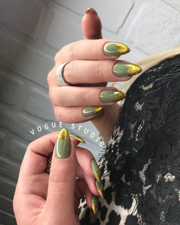 фольгований манікюр 2