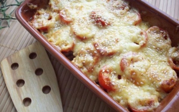 Запечені кабачки з печерицями та помідорами