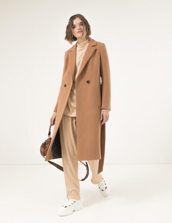 бежеве пальто