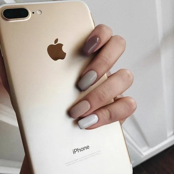 комбінований бежевий манікюр