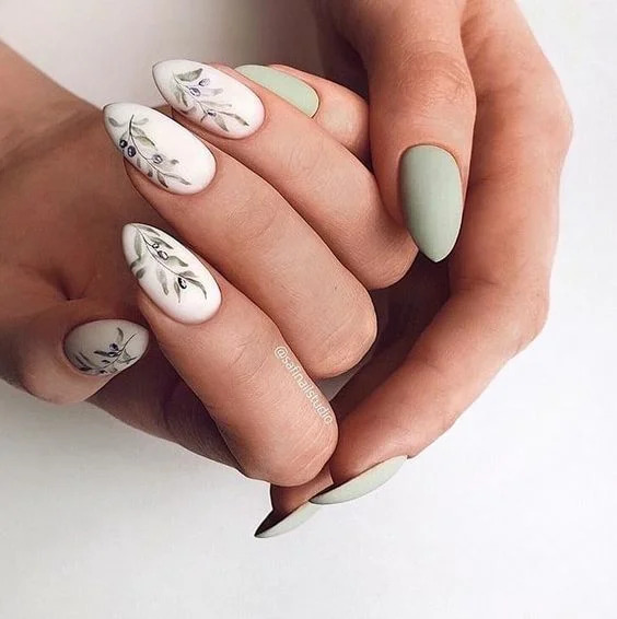 манікюр в оливкових відтінках