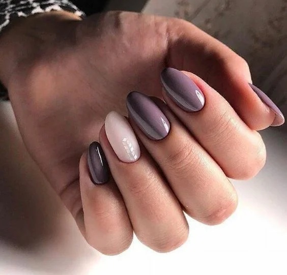 мінімалістичний манікюр