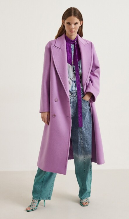 пальто бузкового відтінку