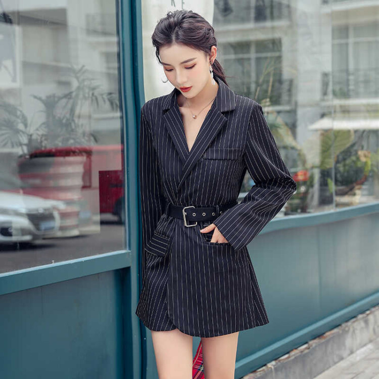 піджак з поясом