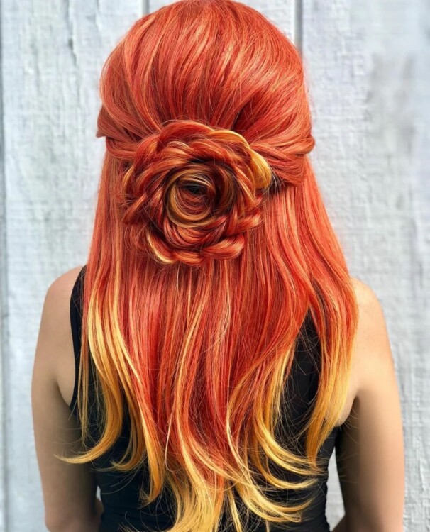 яскраві кінчики на волоссі