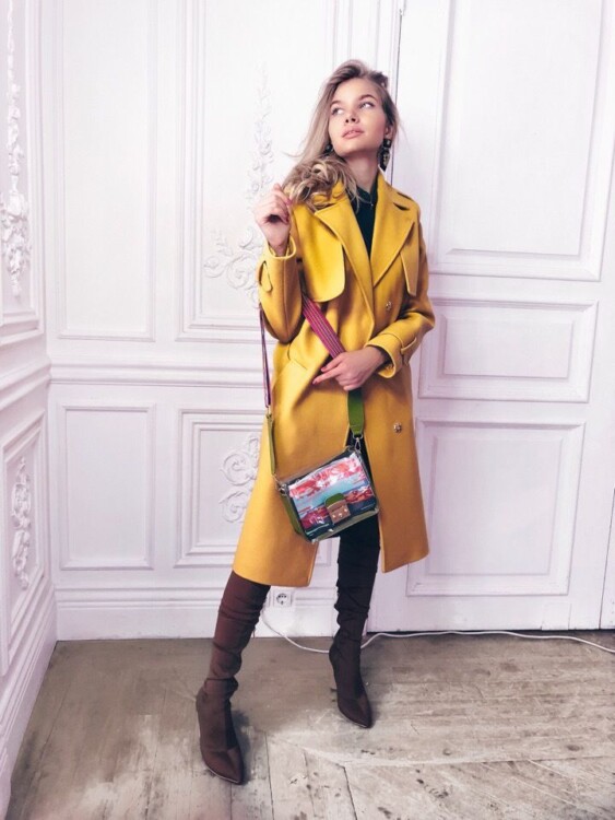 жовтий тренч