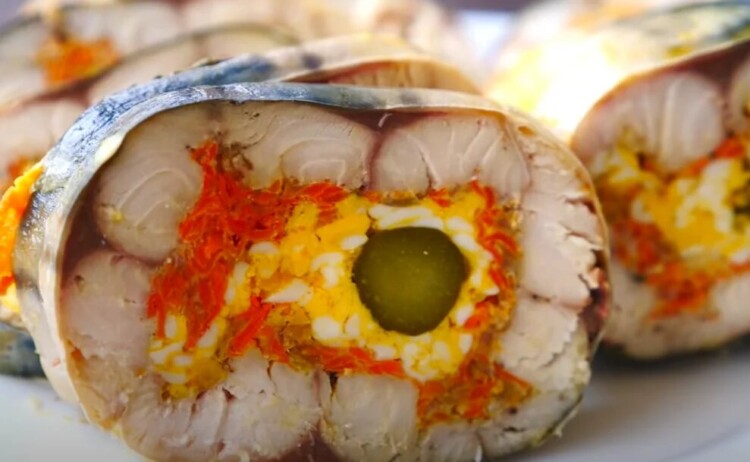 Дуже смачні страви зі скумбрії: 3 незвичайних способи приготування риби до святкового столу
