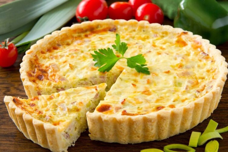 Відкритий пиріг з гарбузом і куркою (киш)