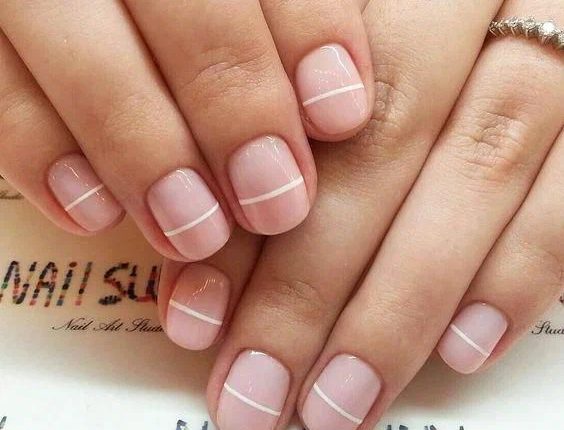 Модний манікюр в ніжних відтінках 2023 8