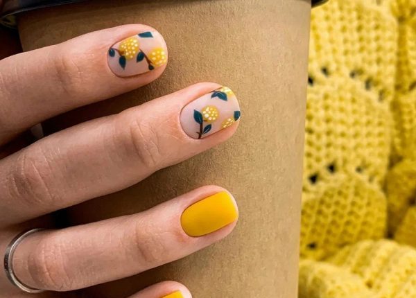 Трендові ідеї жовтого манікюру 2023 8