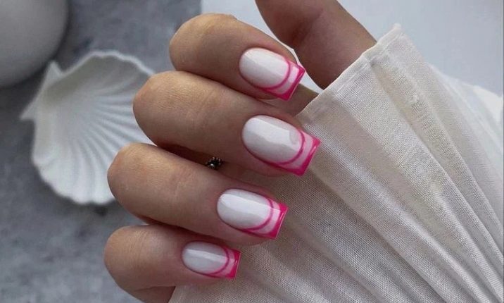 Модні варіанти нюдового манікюру на весну 2023 9